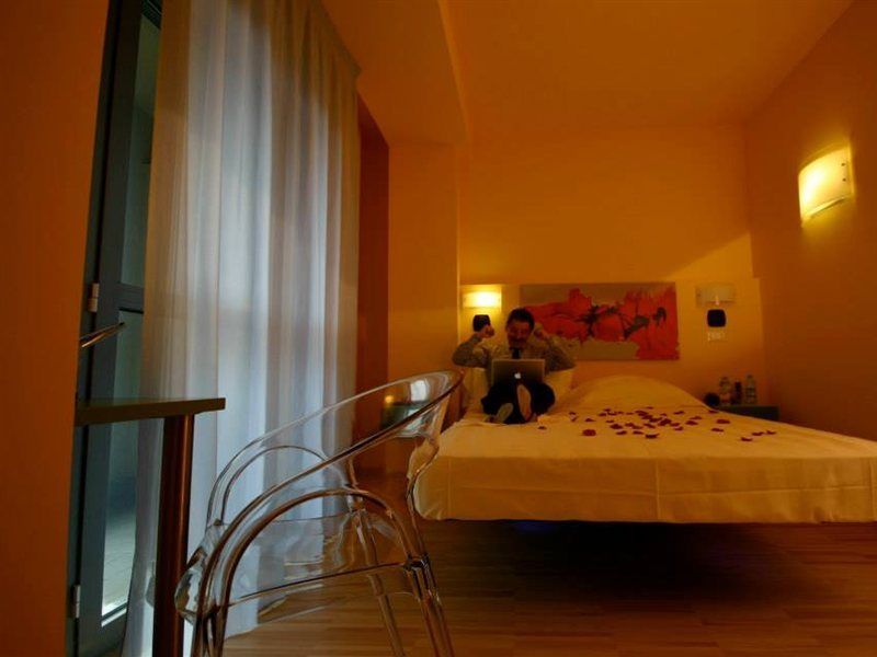 MiHotel Milaan Buitenkant foto
